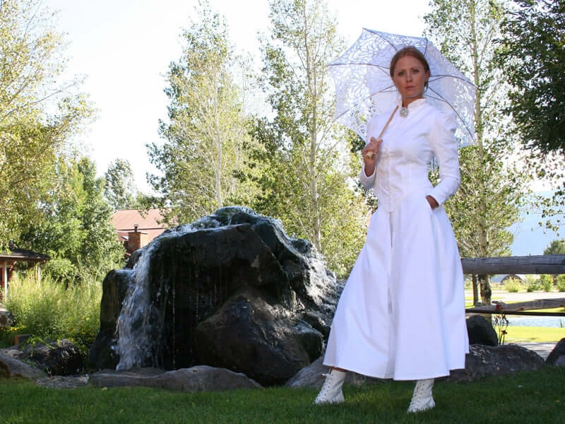 Western Wedding Clothing and Accessories Cattle Kate