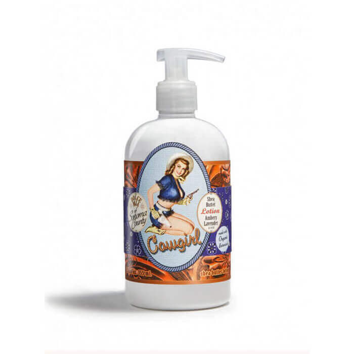 A clean lavender appeal with an added depth of rich amber notes. Dolce Mia’s lotion is a thick, creamy shea butter blend infused with organic botanical extracts, vitamin E, almond and sunflower oil.
