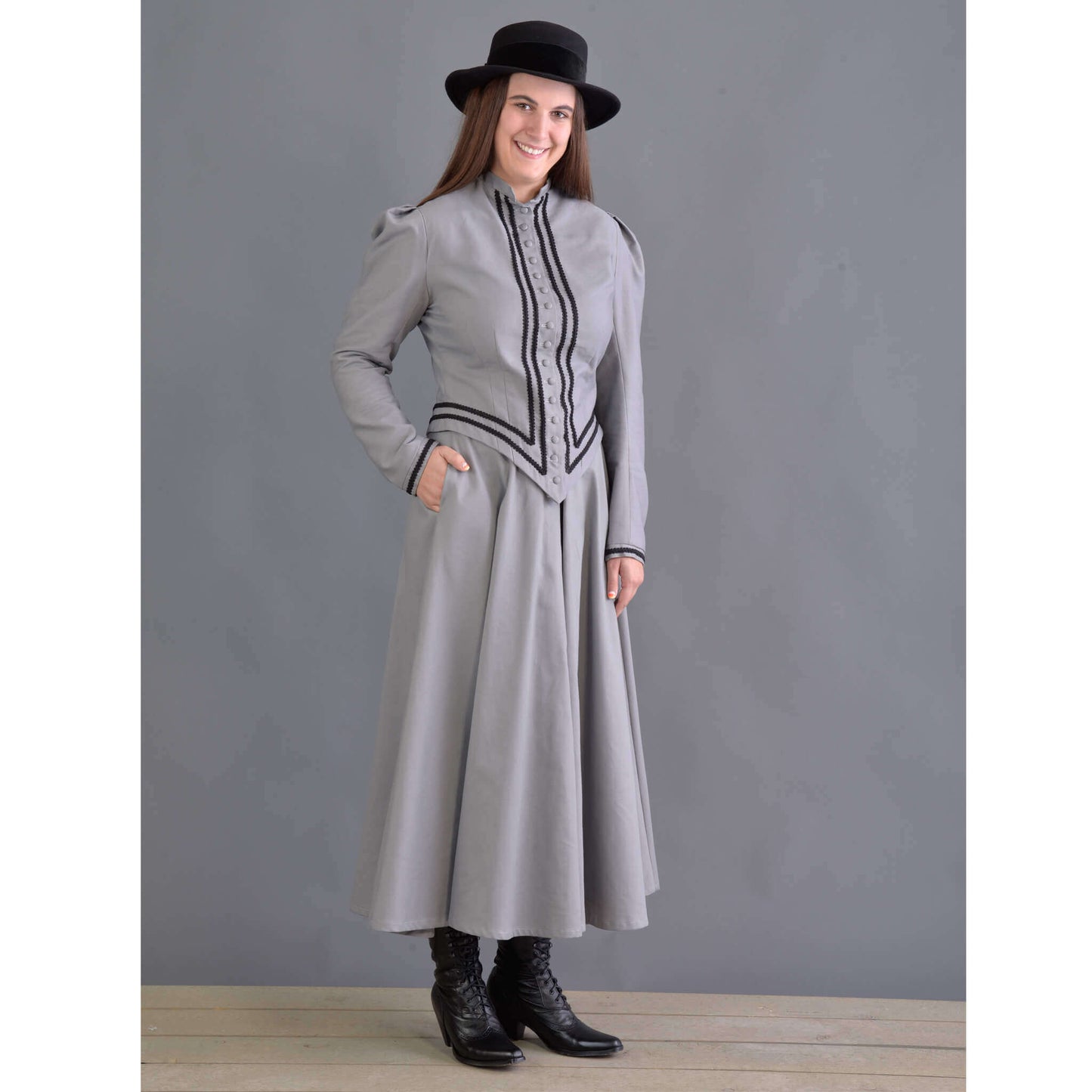 Whether you’re on your horse or just on the go, this split Riding Skirt is roomy and comfortable. How often can you combine that with great looks? The split Riding Skirt is cut wide with pleats front and back with an elastic waistband in back for an easy fit. It zips in the back with a button at the top and has two side pockets. It’s hard to tell it’s a split skirt unless you’re already on your mount.