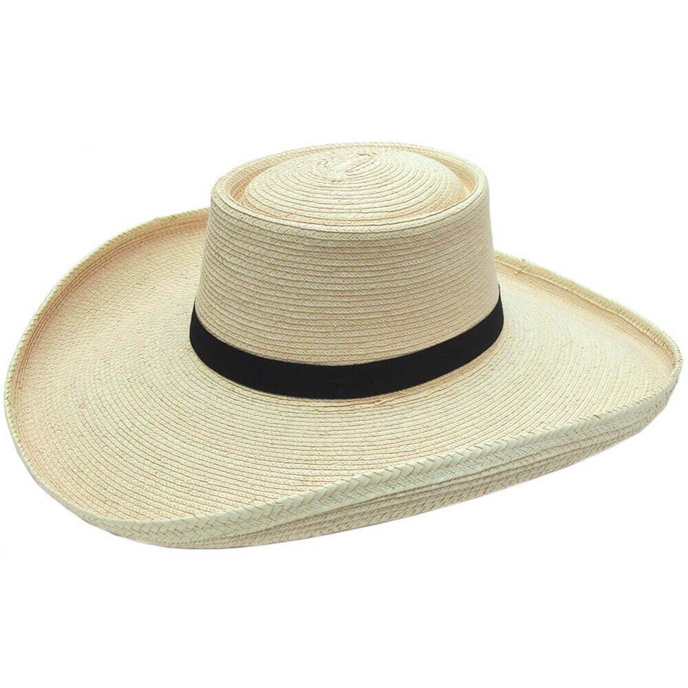 Gambler Crease w/pencil roll. Also known as a Planters or Plainsman Hat. Popular in the 1780's-1840's, even up to the Civil War 1860's. Very popular with re-enactors. Guatemalan standard palm. Palm leaf hats are crushable, washable, re-shapeable, and waterproof. Made in Guatemala with comfortable cloth sweatband. 5" Brim 4 1/4" Crown.