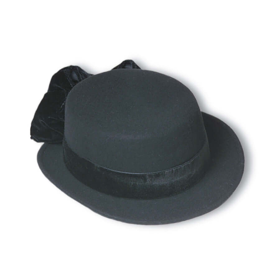 <span style="line-height: 120%;">The classic<span> </span>Riding Hat<span> </span>is available in wool felt with a big velvet ribbon and bow. Worn with our riding attire to complete the look. 3” brim. One size fits most women.</span><span> </span>