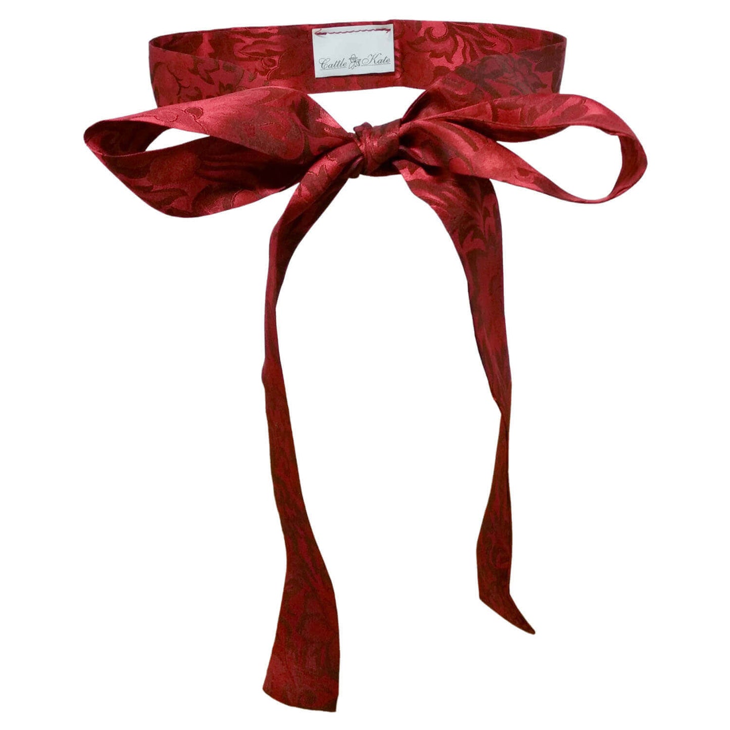 Silk Long String Tie- Neckwear doesn’t get much simpler than this. One long piece of silk to tie into a floppy bow. A favorite of river boat gamblers and gentlemen callers everywhere. Available in dashing silk jacquard colors. One size. Made in USA.
