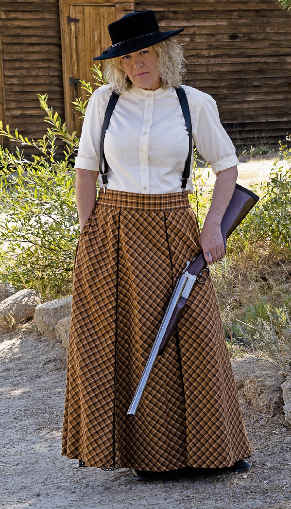 Long Old West Ladies Skirt - Cattle Kate