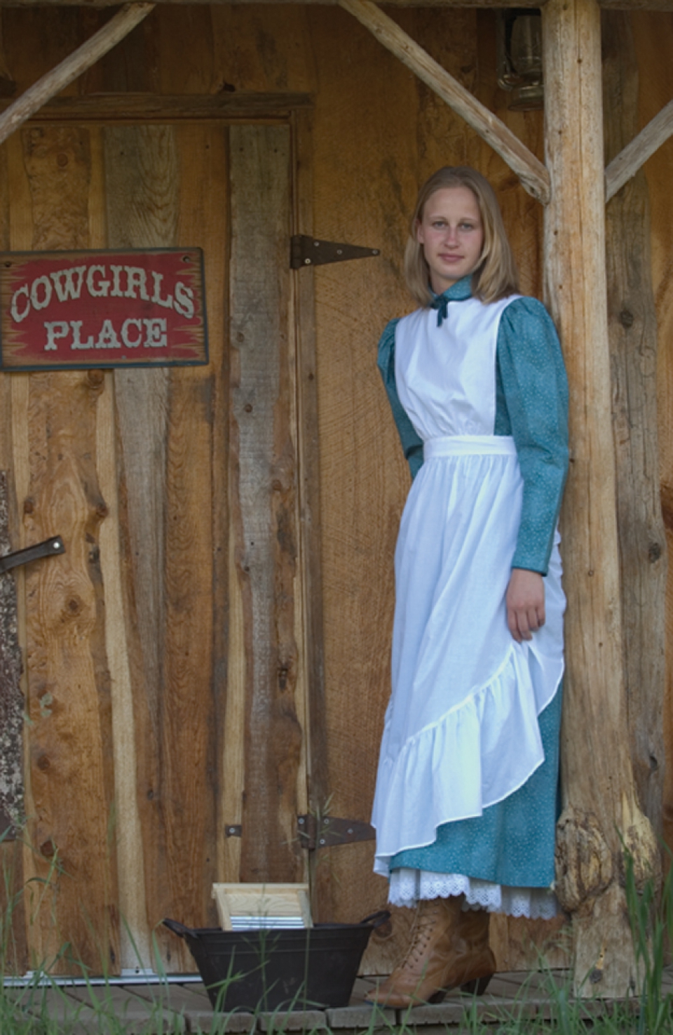 Old West Apron - Cattle Kate