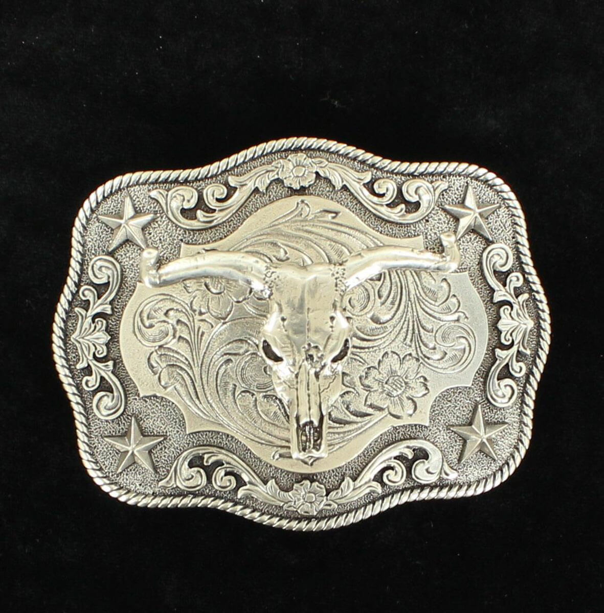 Stunning buckle for a great price. There is a scrolling pattern background with steer skull motif in the center. Rope edge. Measures 3" x 4" and fits a 1-1/2" belt. Imported