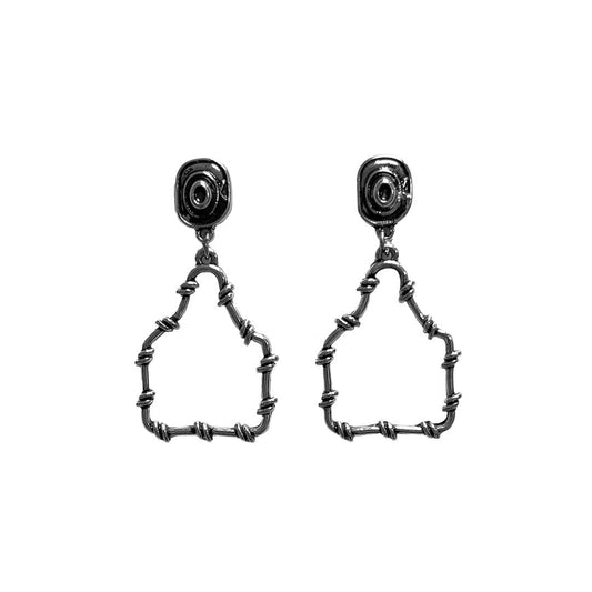 A pair of dark gunmetal barbed wire cow tag shape earrings with a textured cowboy hat dangle on post studs.
