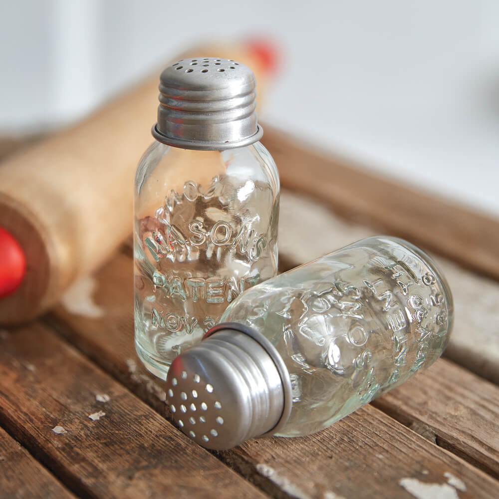 Bring a rustic charm to the table with these popular mini mason jar salt & pepper shakers. Please wash before use. 1½'' dia. and 3¾'' tall.